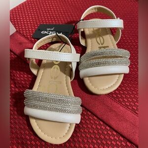 ⭐️New Bebe Girl's Rhinestone Tubular Flat Sandal